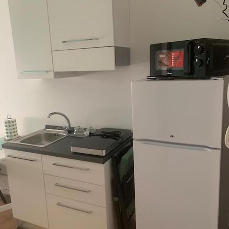 Апартаменты Monolocale Istria M5 Милан Экстерьер фото